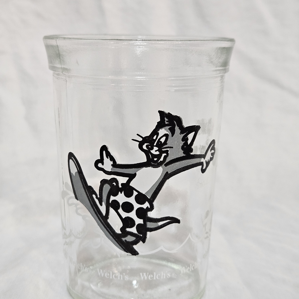 Vintage 1990 Welch's Tom & Jerry collectable jar.